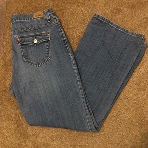Women’s Boot Cut Levi 512 Jeans EUC